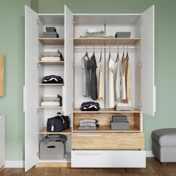 Распашные шкафы