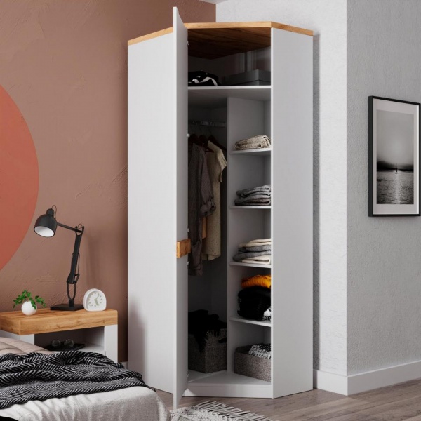 Распашные шкафы