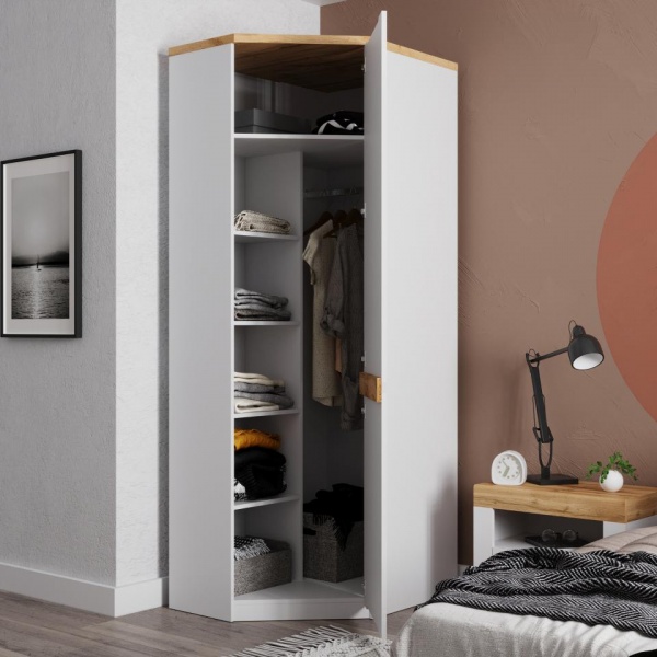 Распашные шкафы