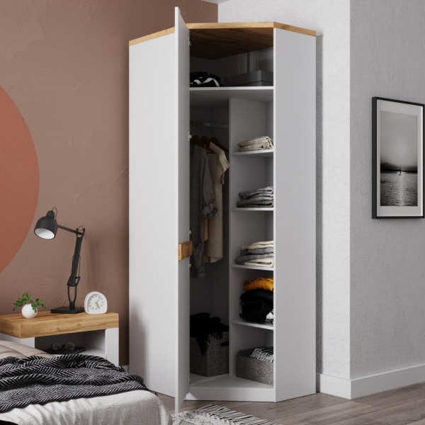 Распашные шкафы