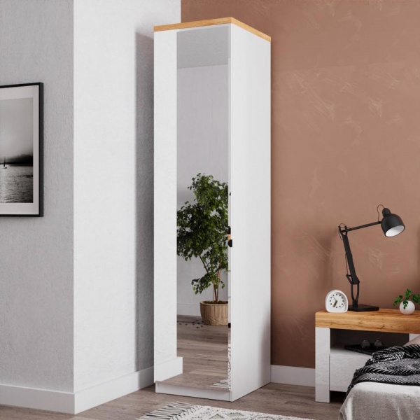 Распашные шкафы