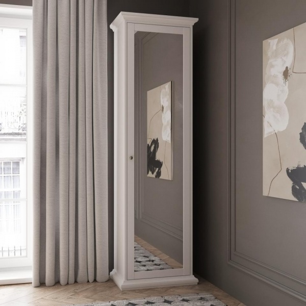 Распашные шкафы