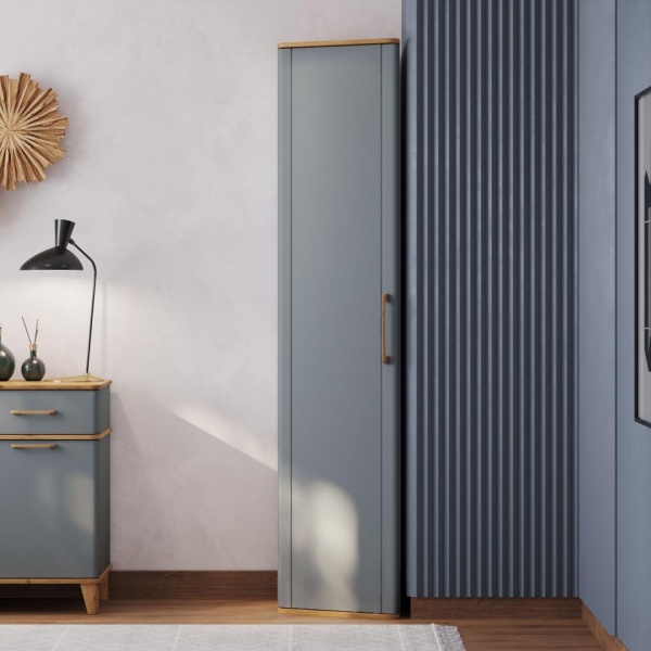 Распашные шкафы