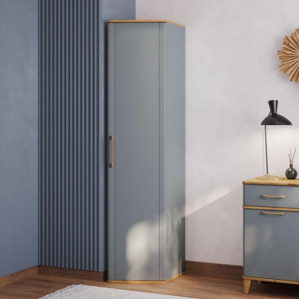 Распашные шкафы