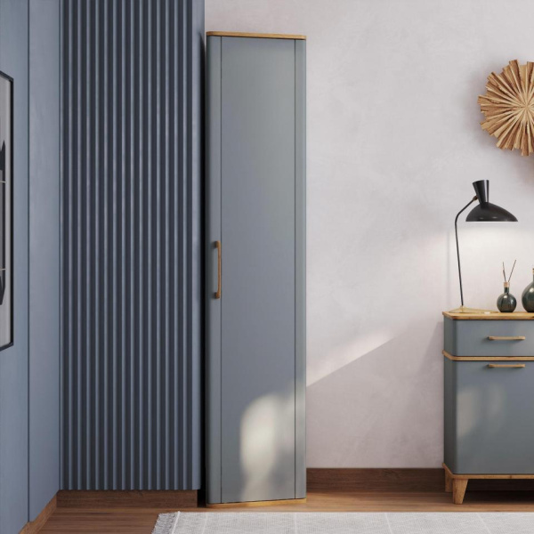 Распашные шкафы