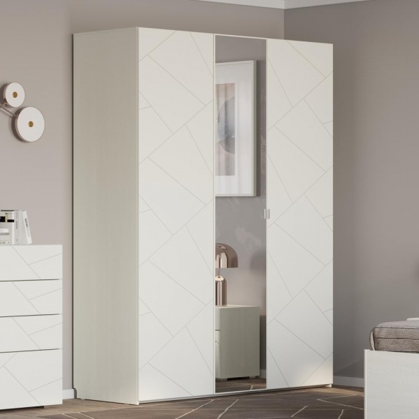 Распашные шкафы