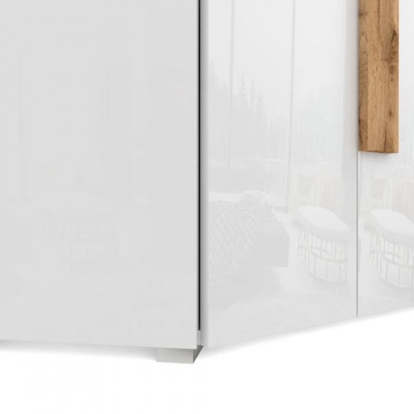 Распашные шкафы