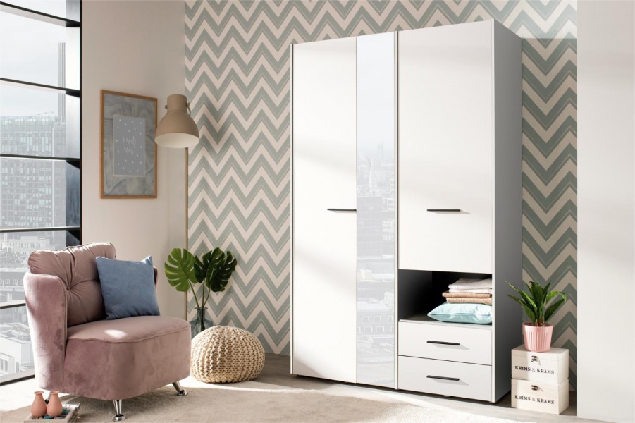 Распашные шкафы