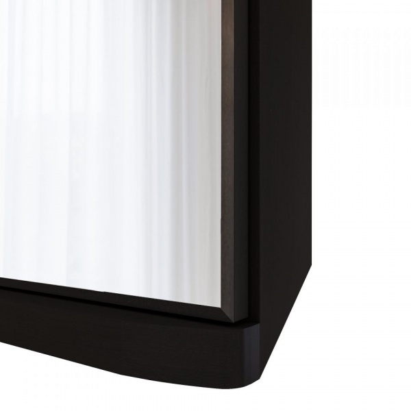 Распашные шкафы