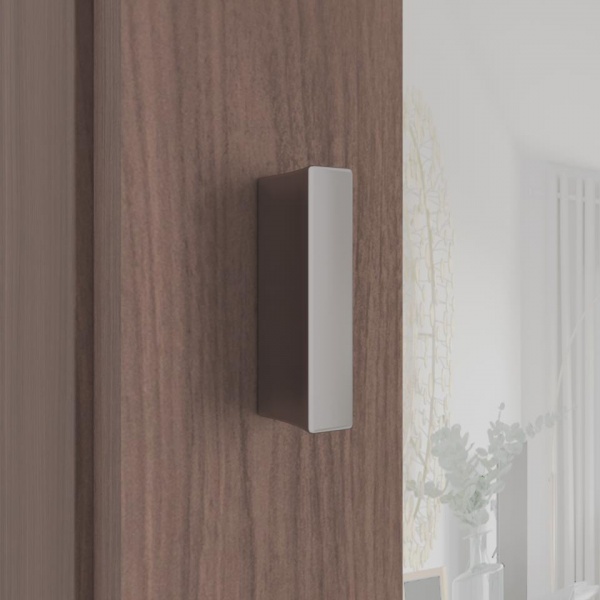 Распашные шкафы