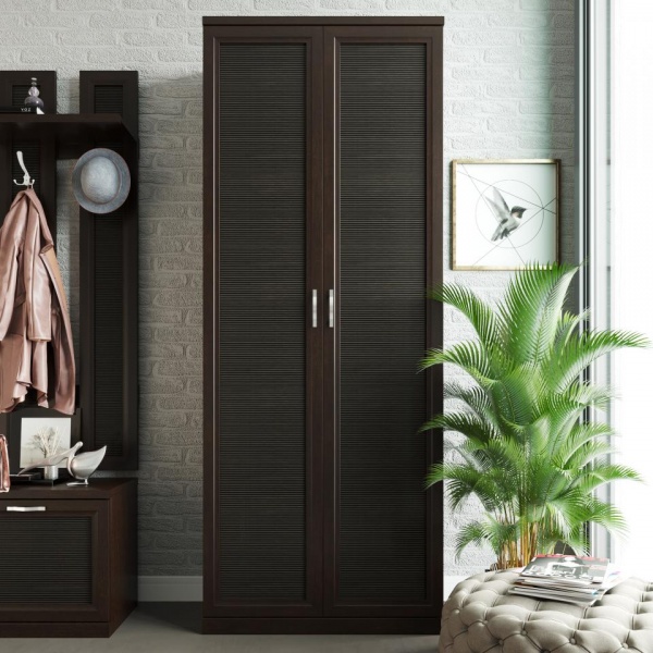 Распашные шкафы