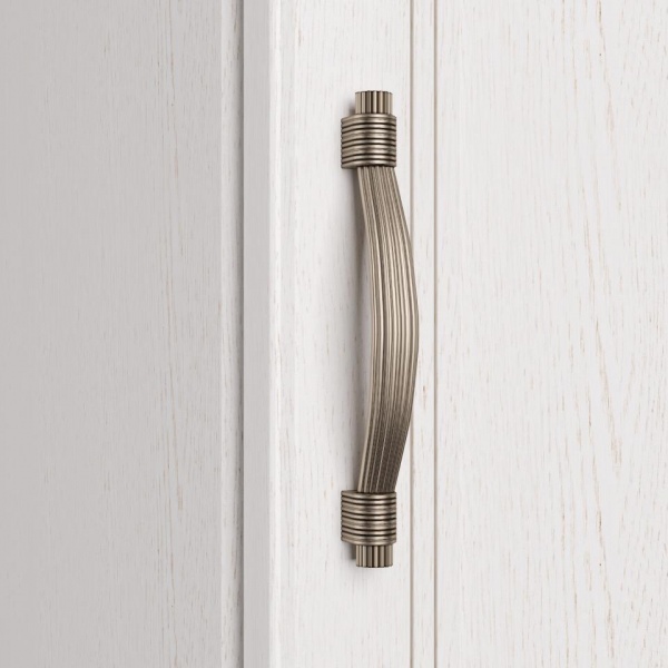 Распашные шкафы