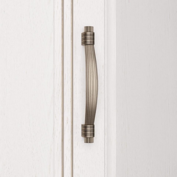 Распашные шкафы