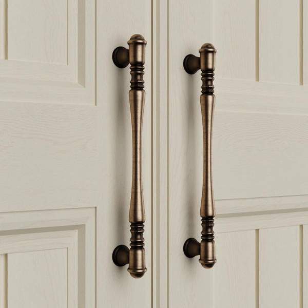 Распашные шкафы