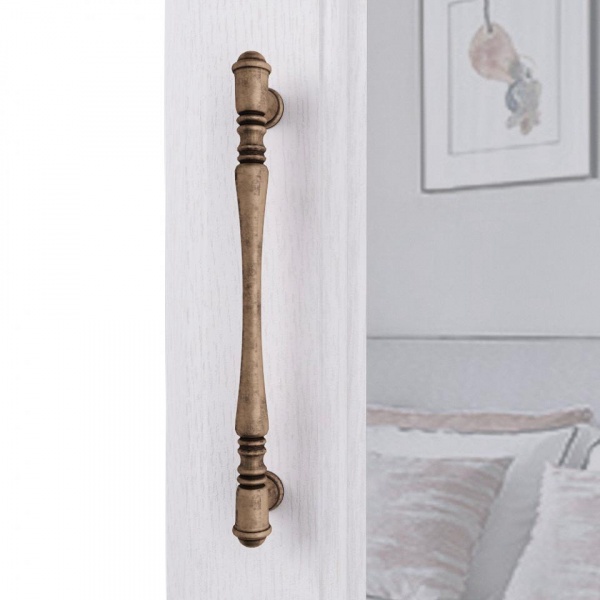 Распашные шкафы