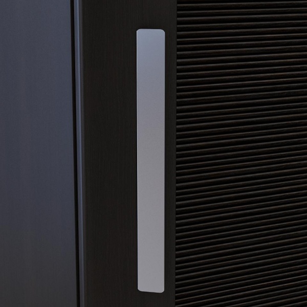 Распашные шкафы