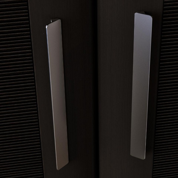 Распашные шкафы