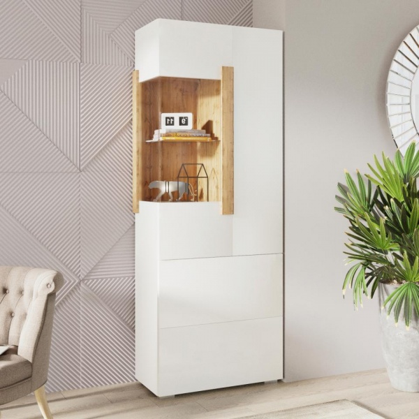 шкафы-витрины