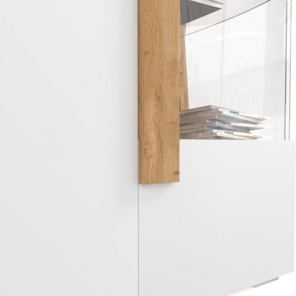 шкафы-витрины