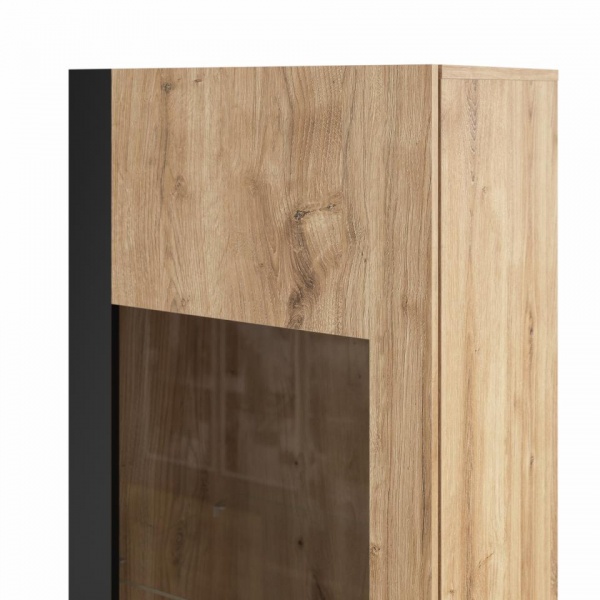 шкафы-витрины