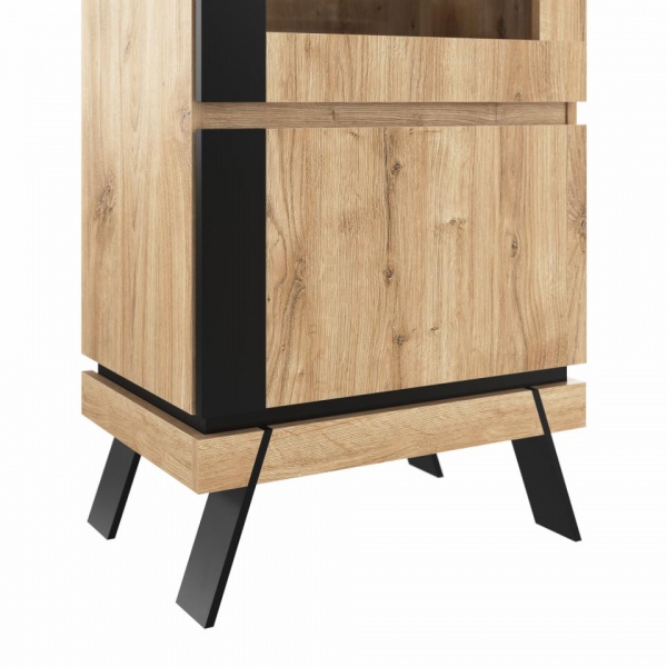 шкафы-витрины