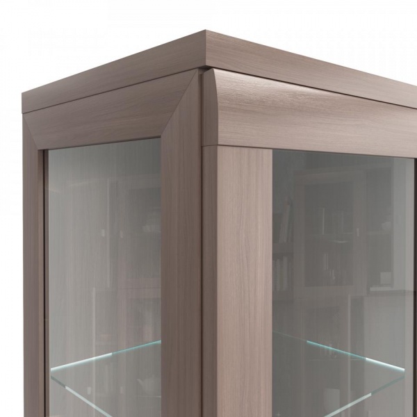 шкафы-витрины