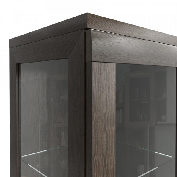 шкафы-витрины