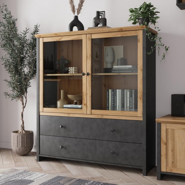 шкафы-витрины