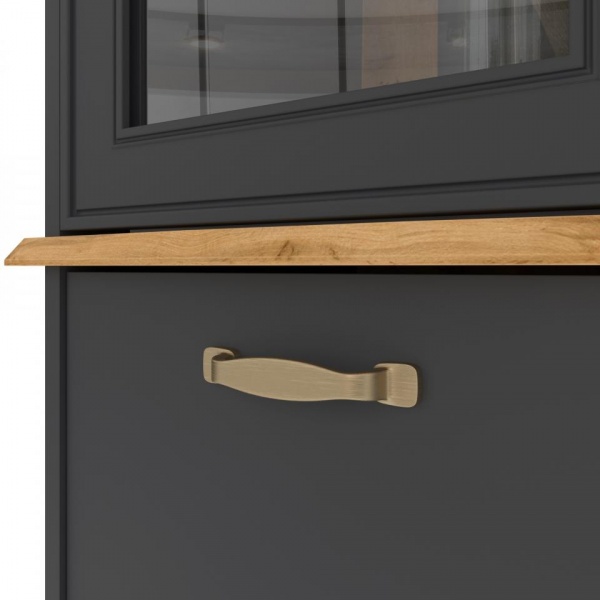 шкафы-витрины