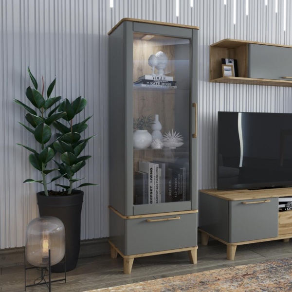 шкафы-витрины