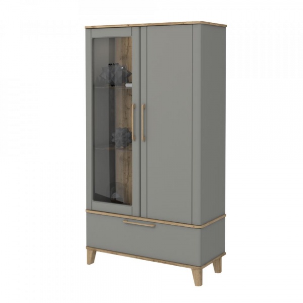 шкафы-витрины