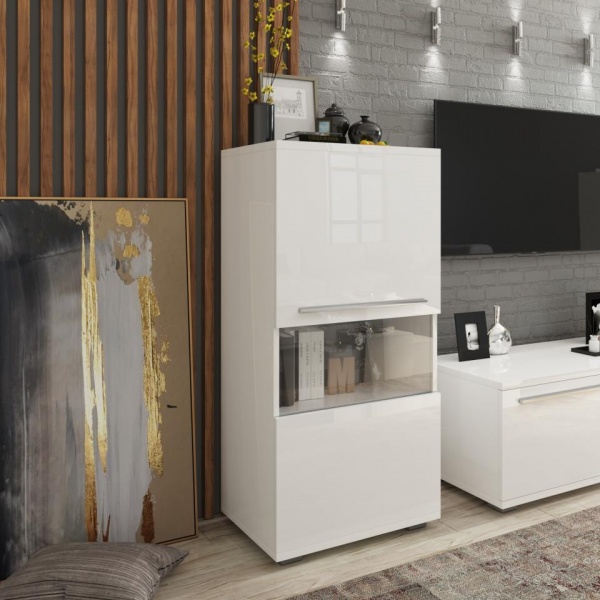 шкафы-витрины