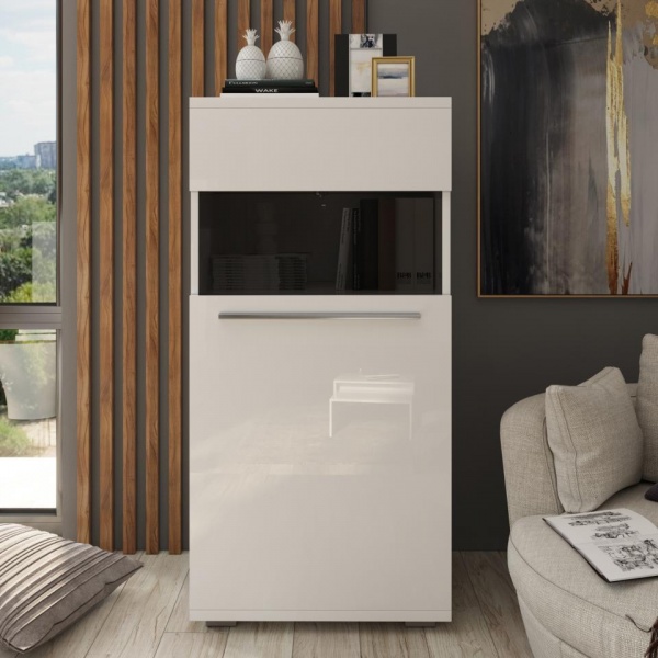 шкафы-витрины