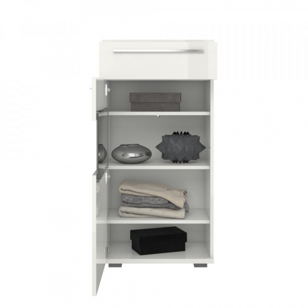 шкафы-витрины