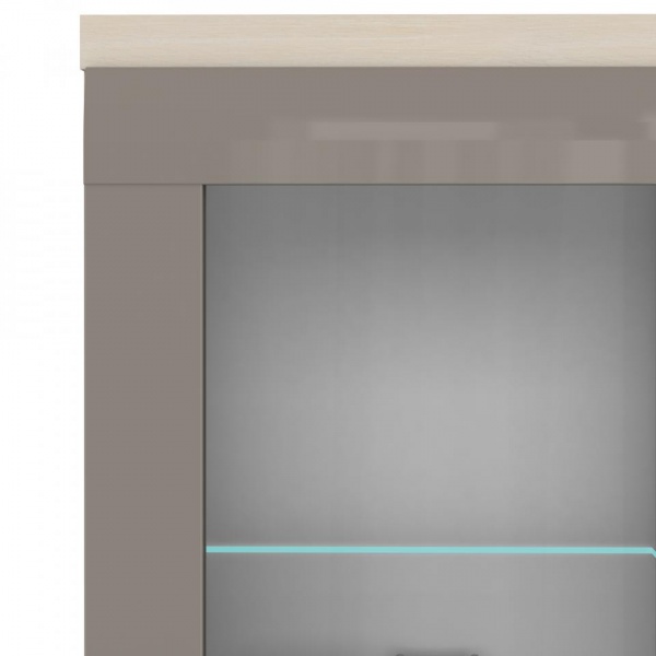 шкафы-витрины