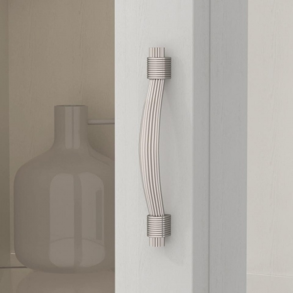 шкафы-витрины