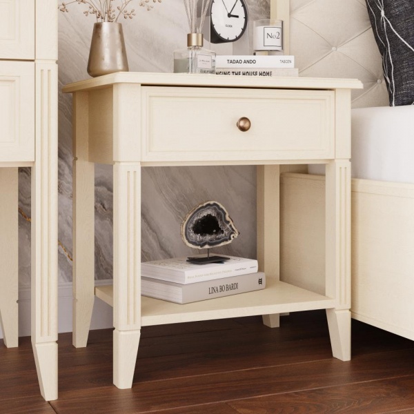 прикроватные тумбы