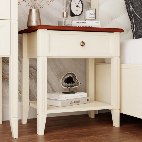 прикроватные тумбы