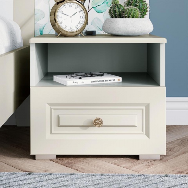 прикроватные тумбы