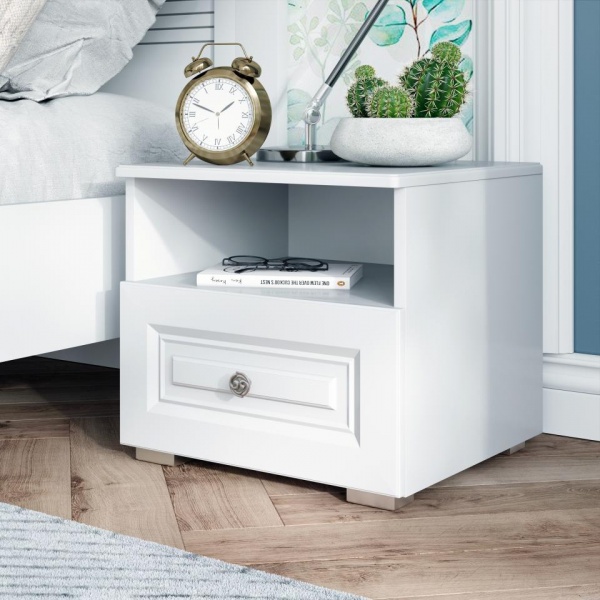 прикроватные тумбы