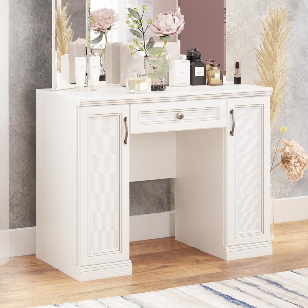 Туалетный стол