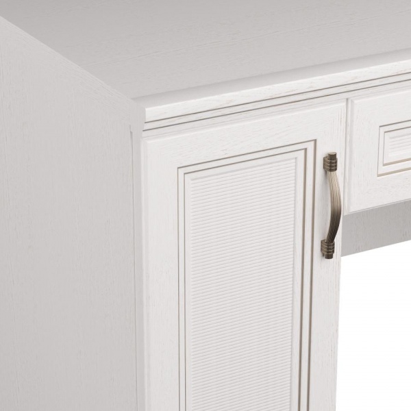 Туалетный стол