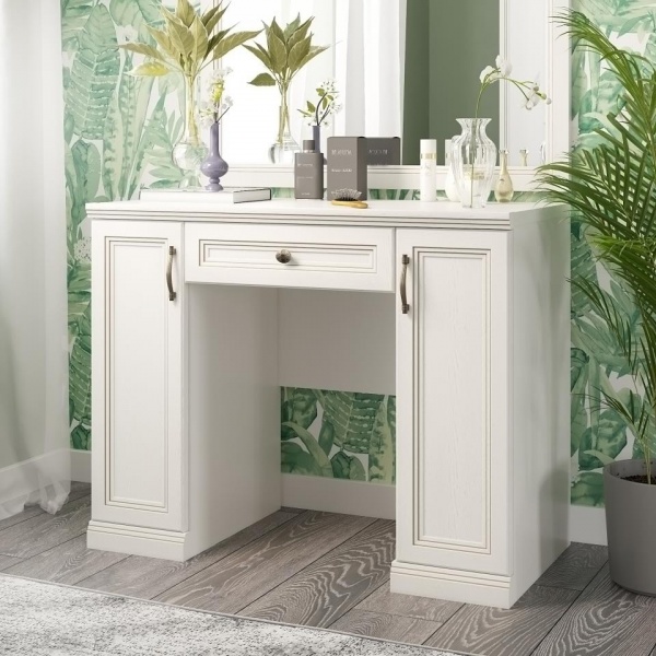 Туалетный стол