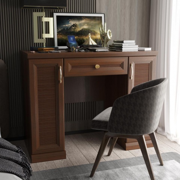 Туалетный стол