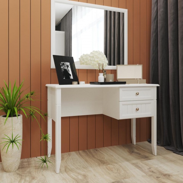 Туалетный стол