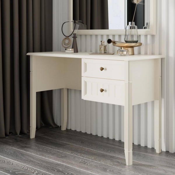 Туалетный стол