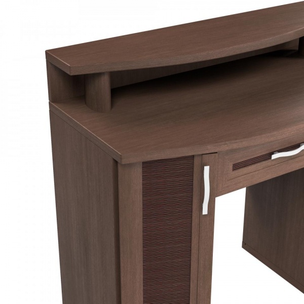 Туалетный стол