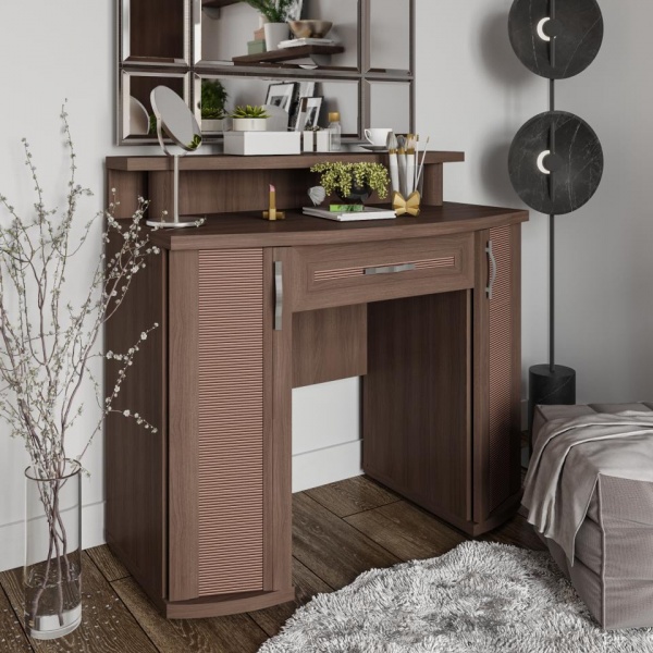 Туалетный стол