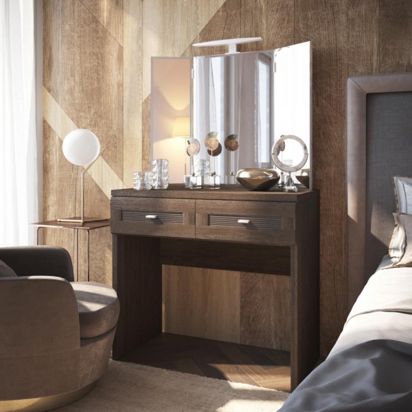 Туалетный стол