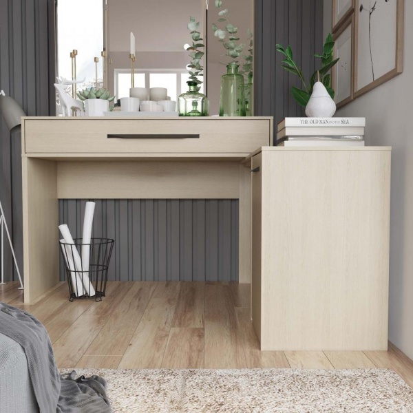 Туалетный стол